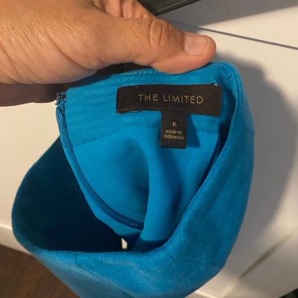 Turquoise skirt - Picture 3 of 3